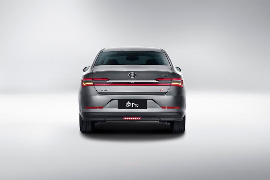  BYD Qin Pro 2018 года  (фото 7 из 16)